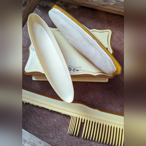 Antique 1930-1940 Celluloid Vanity 3 Piece Set - Picture 9 of 10
